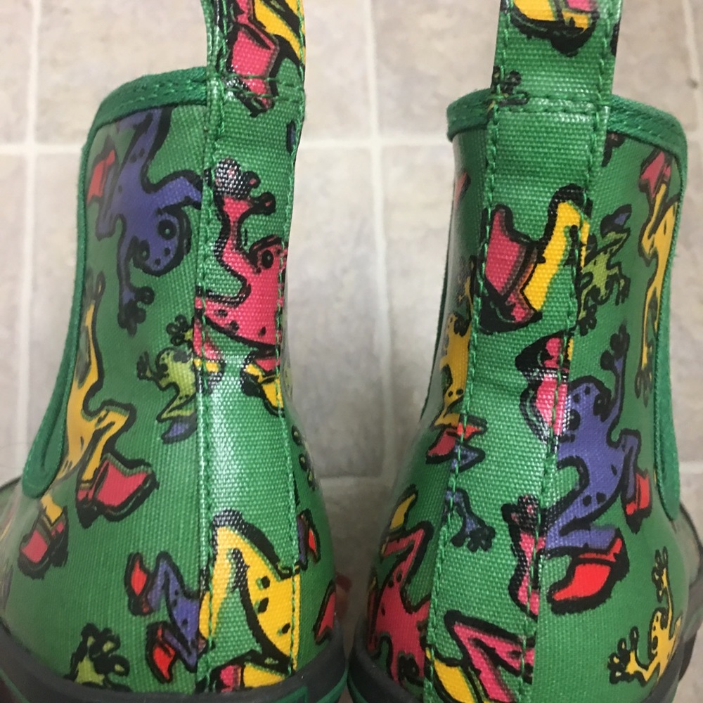 SALE THIS WEEKEND 🧨🧨New Dansko Boots Kids Unisex Size 31 GOT RAIN☔️ BE PREPARED! - Picture 4 of 7